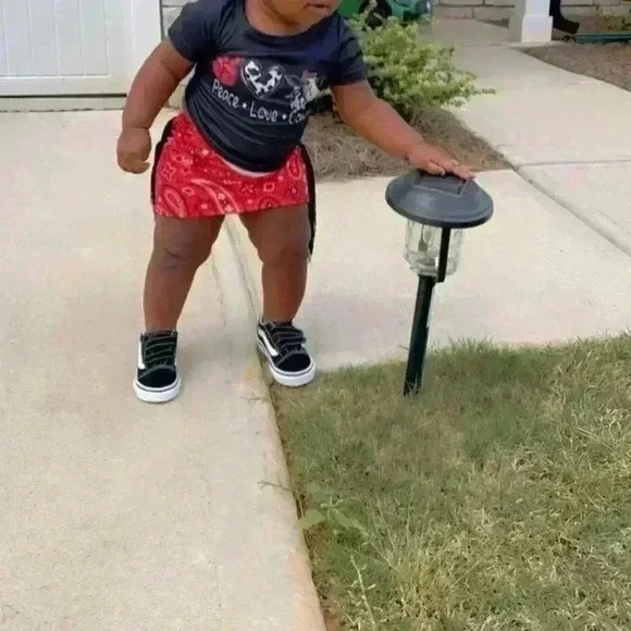 Baby/toddler two piece bandana skirt set - Picture 2 of 5